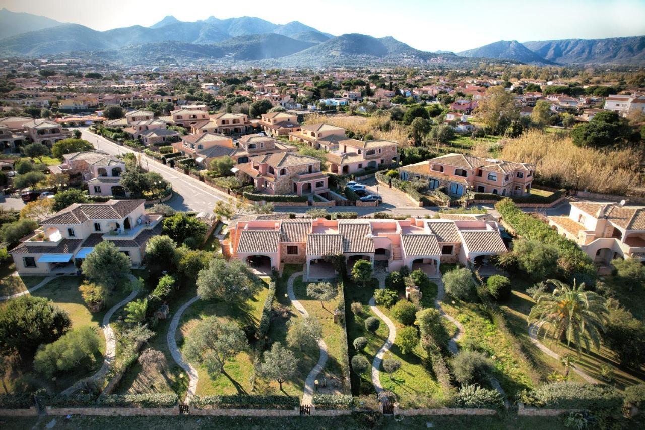 Ville Del Mar San Teodoro  Exteriör bild