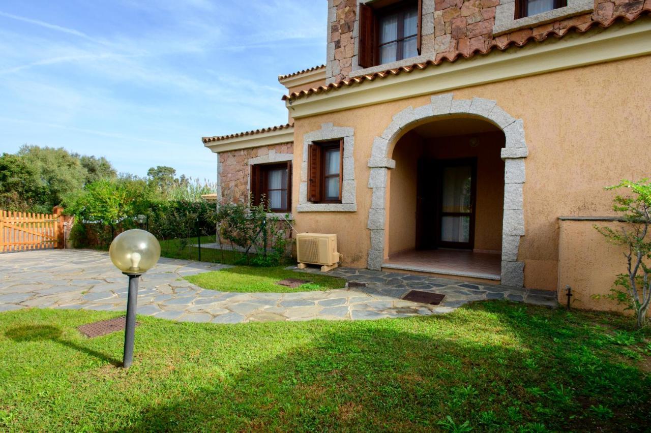 Ville Del Mar San Teodoro  Exteriör bild