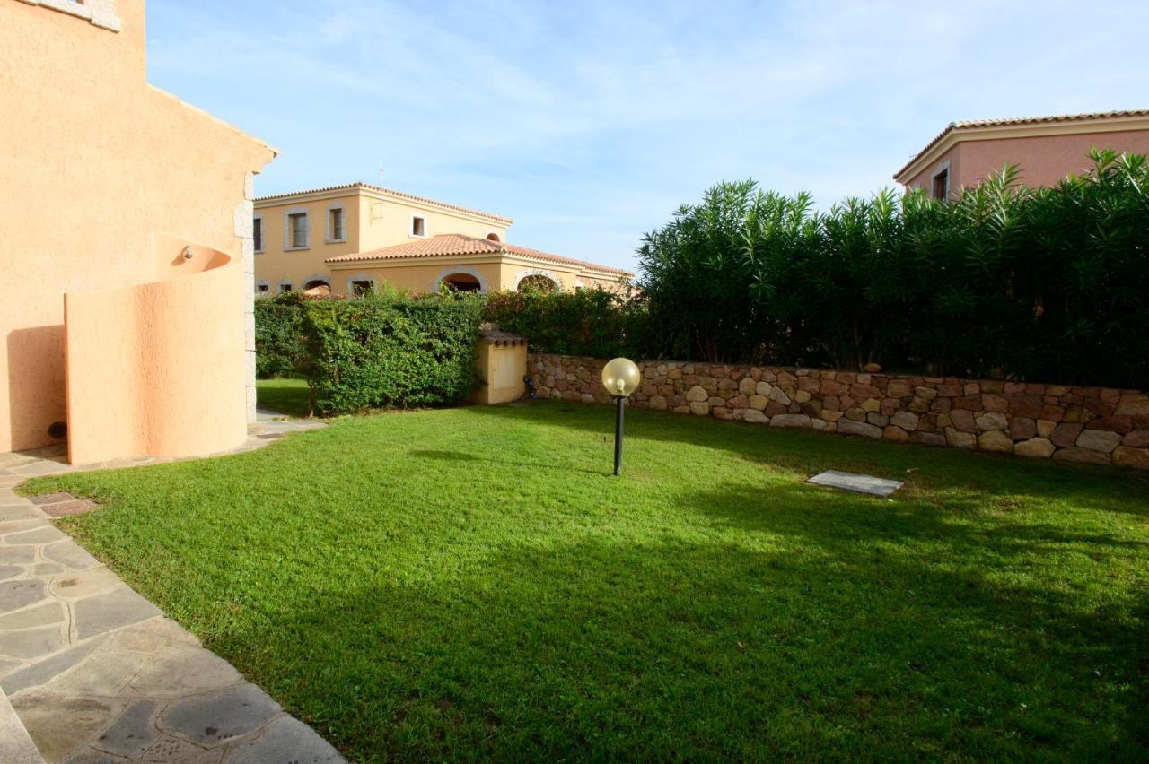 Ville Del Mar San Teodoro  Exteriör bild