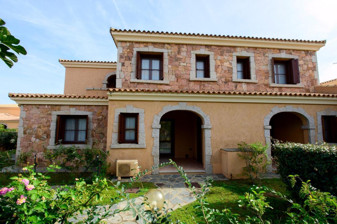 Ville Del Mar San Teodoro  Exteriör bild