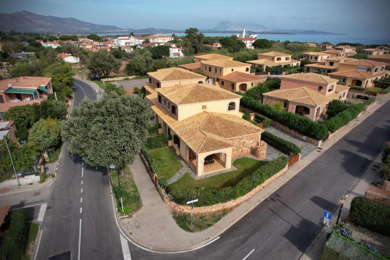 Ville Del Mar San Teodoro  Exteriör bild
