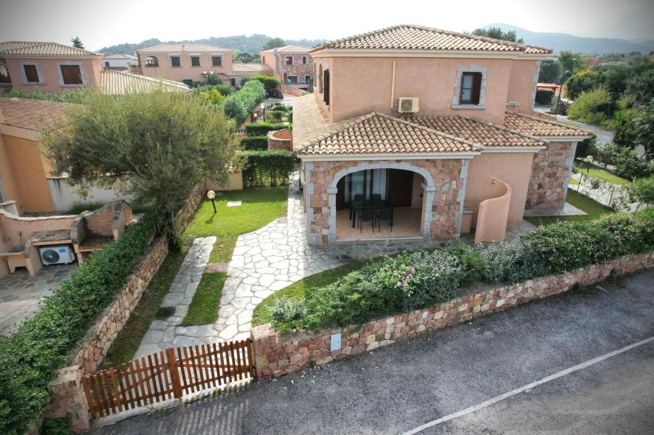 Ville Del Mar San Teodoro  Exteriör bild