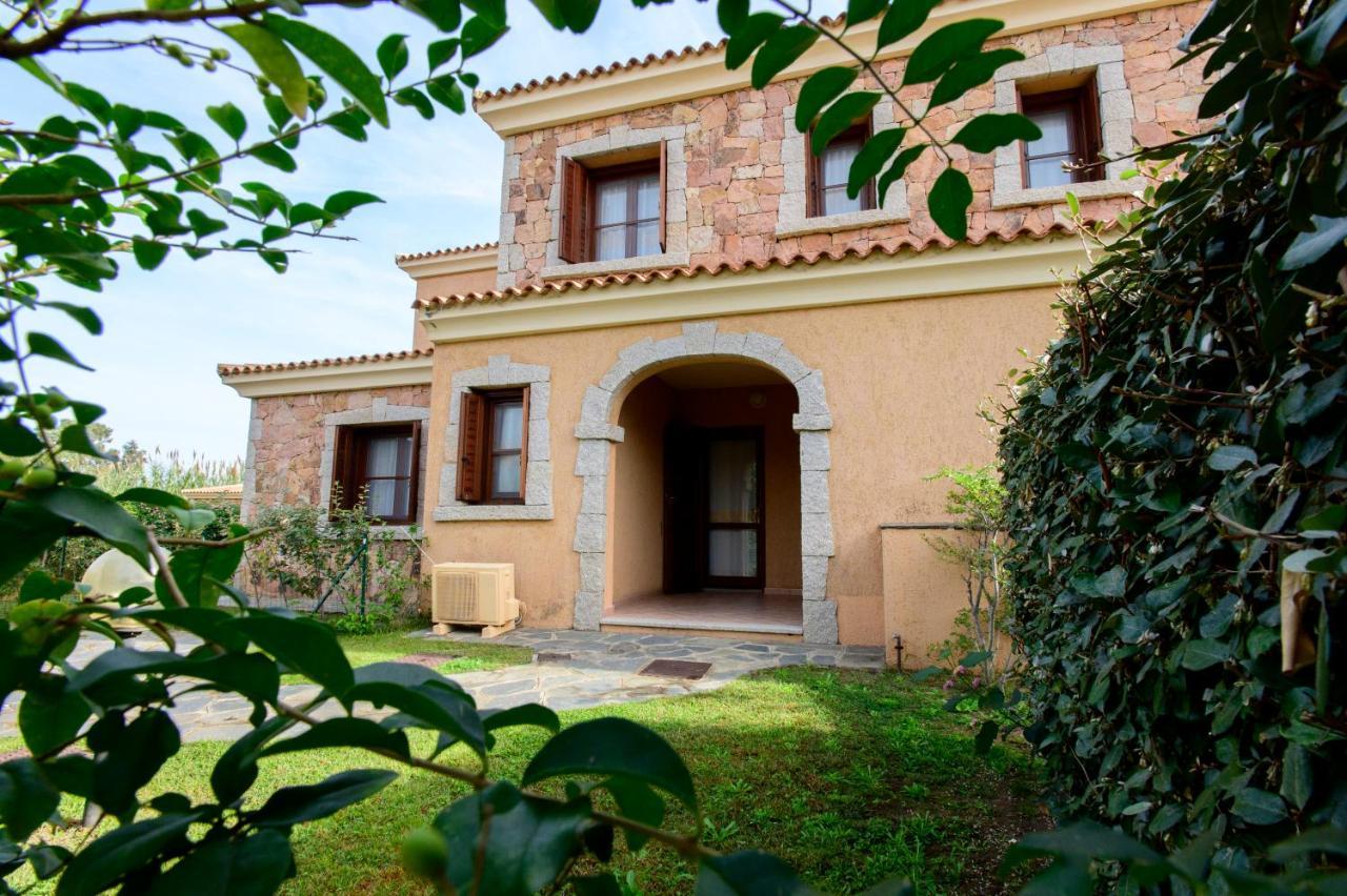 Ville Del Mar San Teodoro  Exteriör bild