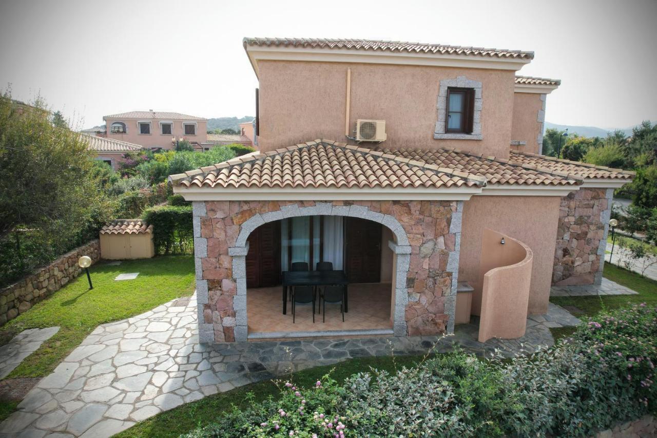 Ville Del Mar San Teodoro  Exteriör bild