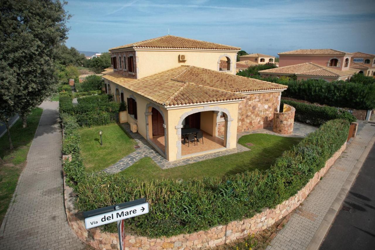Ville Del Mar San Teodoro  Exteriör bild