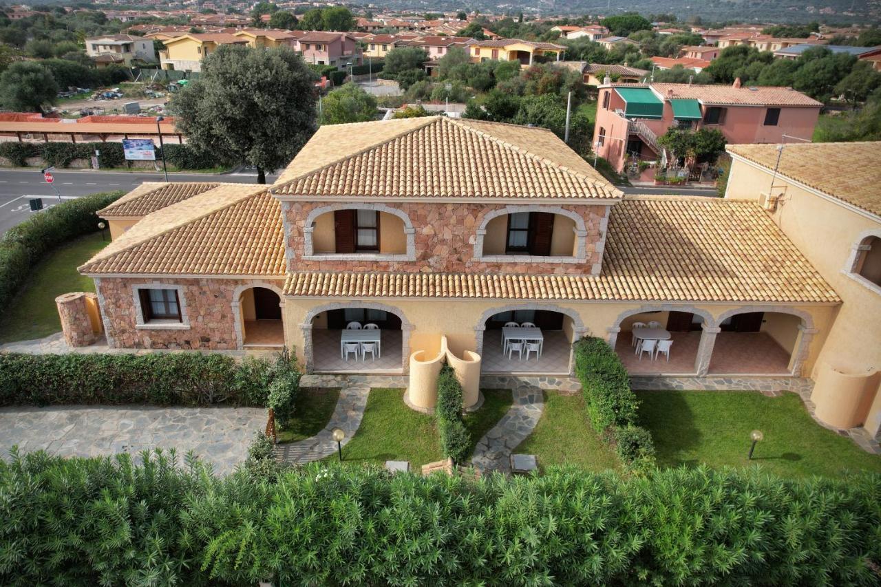 Ville Del Mar San Teodoro  Exteriör bild